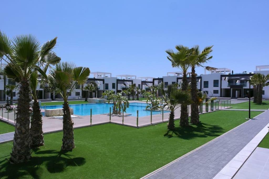 Oasis Beach IX Puntaprima Torrevieja Exterior foto